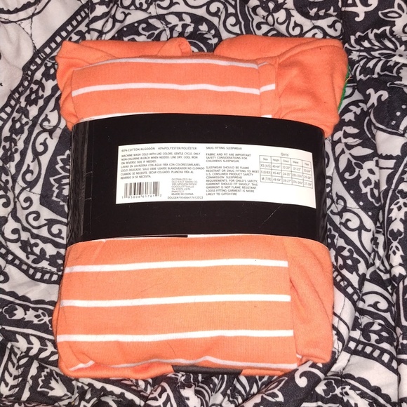 GIRLS 🎃🎃 PJ set - Picture 2 of 4